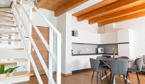 Superior One-Bedroom Apartment with Balcony