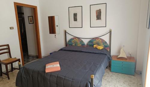 Four-Bedroom Apartment with Balcony 
