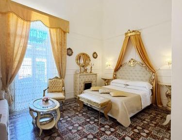 Junior Suite with Balcony