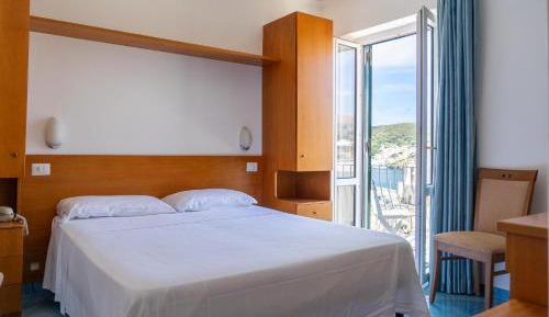 Double or Twin Room with Harbor View