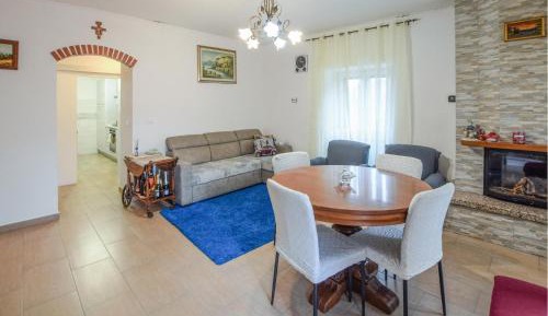 Three-Bedroom Vacation Home 