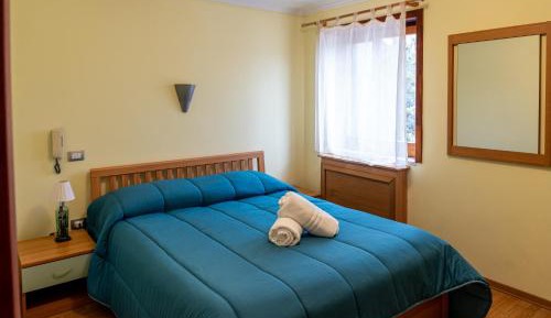 Double Room with Lake View