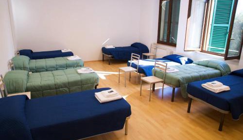 Mixed Dormitory Room