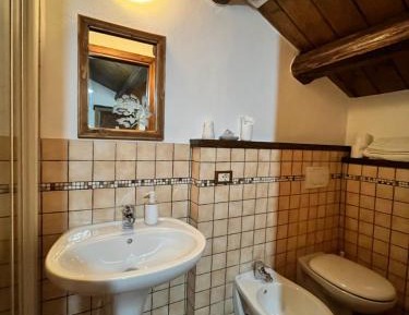 Quadruple Room with Private Bathroom