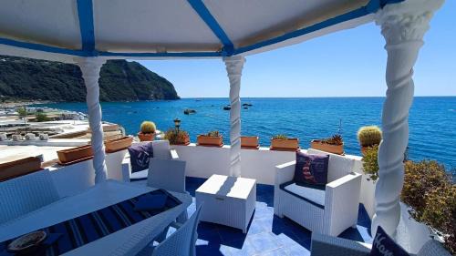 Two-Bedroom Apartment with Terrace and Sea View