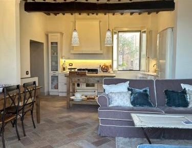Two-Bedroom Deluxe Apartment with Balcony