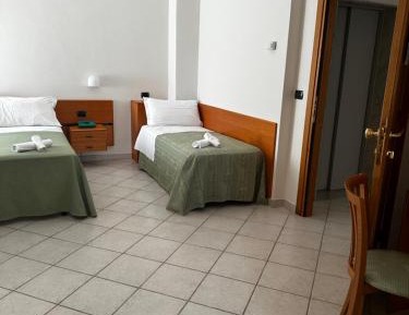 Twin Room with Private Bathroom