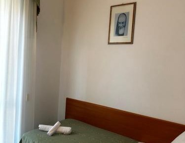 Single Room with Private Bathroom