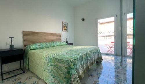 Deluxe Double Room with Balcony and Sea View