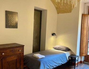 Bed in 6-Bed Mixed Dormitory Room