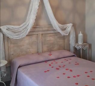 Deluxe Double Room with Shower