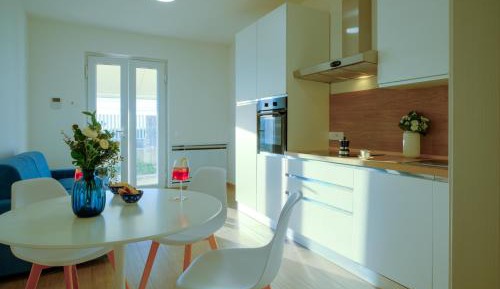Deluxe One-Bedroom Apartment with Garden View