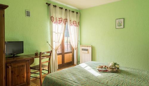 Double or Twin Room with Balcony and Valley View