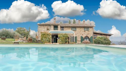Six-Bedroom Villa 