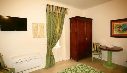 Large Double Room