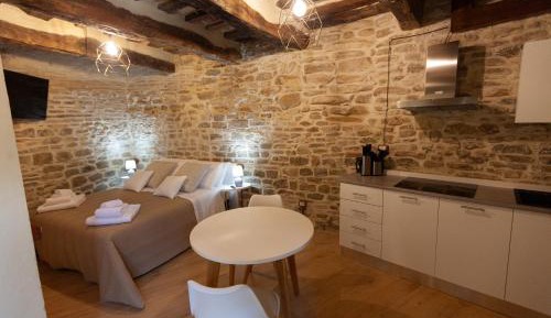 Studio with Spa Bath