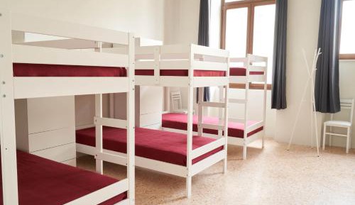 Bed in 6 Bunk-Bed Mixed Dormitory Room