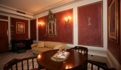 Suite with Garden View