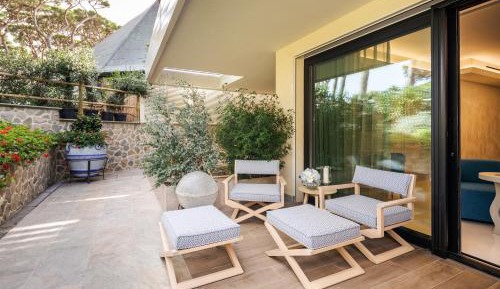 Junior Suite with Garden View