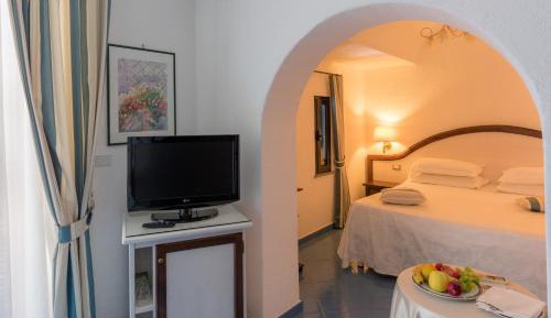 Superior Double Room with Terrace and Sea view 