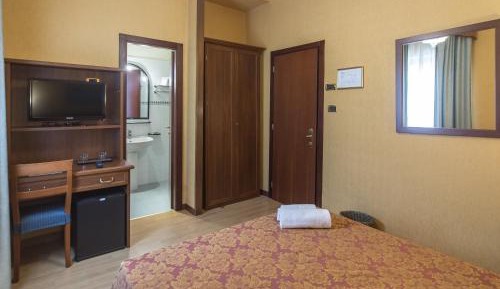 Economy Double or Twin Room