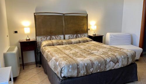 Basic Triple Room