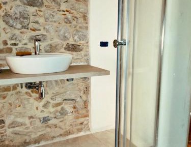Quadruple Room with Private Bathroom