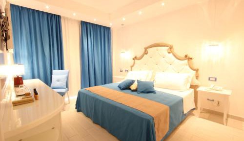 Junior Suite with Balcony