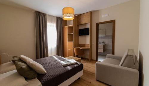 Deluxe Triple Room