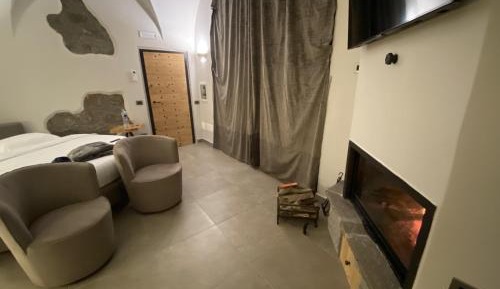 King Suite with Spa Bath