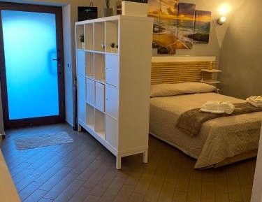Deluxe Studio