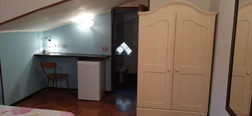 Deluxe Room (2 Adults + 1 Child)
