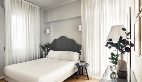 Comfort Room with Forest View