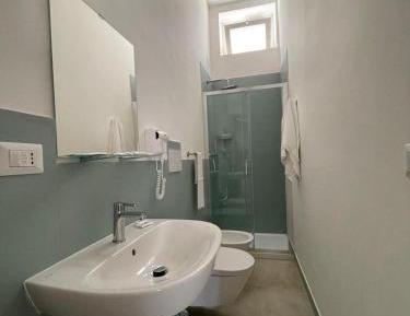 Large One-Bedroom Apartment