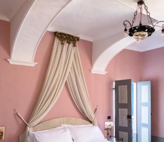 Deluxe Double Room with Bath