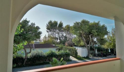 Apartment - Split Level