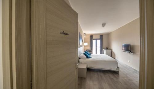 Large Double or Twin Room