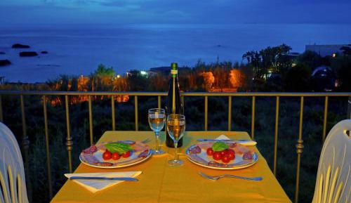 Double Room with Sea View and Private External Bathroom