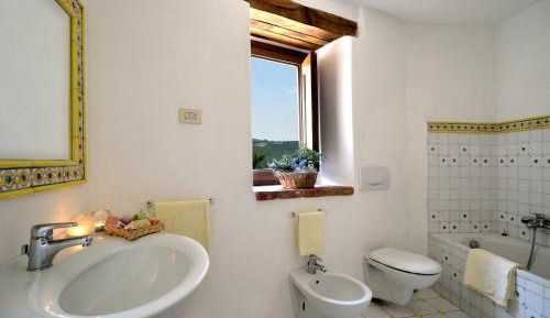 One-Bedroom Apartment (2 Adults)