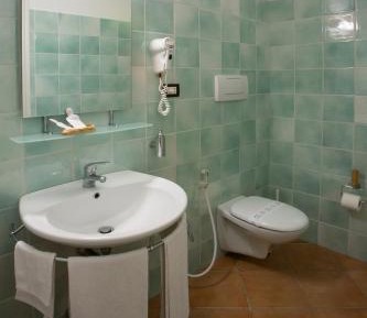 Double or Twin Room with Bathroom