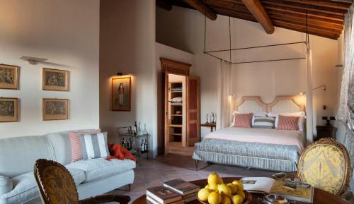 Deluxe King Suite