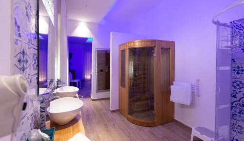 Deluxe Suite with Sea View