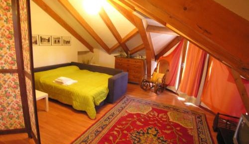 Deluxe Family Suite - Attic
