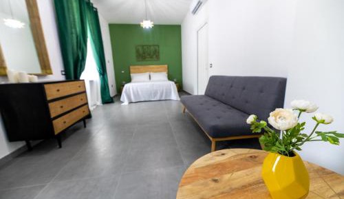 Deluxe Quadruple Room