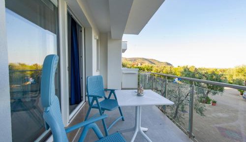 Deluxe Studio with Terrace