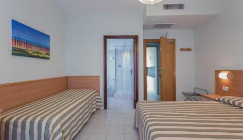 Comfort Triple Room