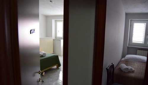 Quadruple Room with Private Bathroom