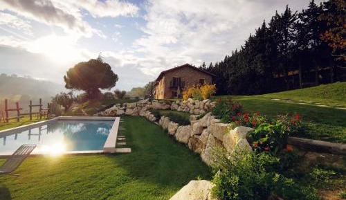 One-Bedroom Apartment with Garden
