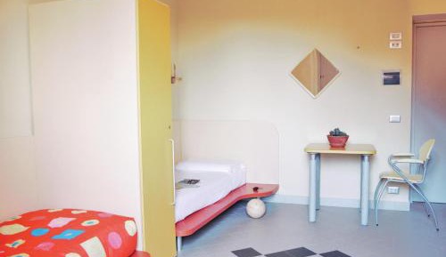 Basic Triple Room with Shared Bathroom