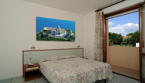 Apartment with Balcony - Beach Access